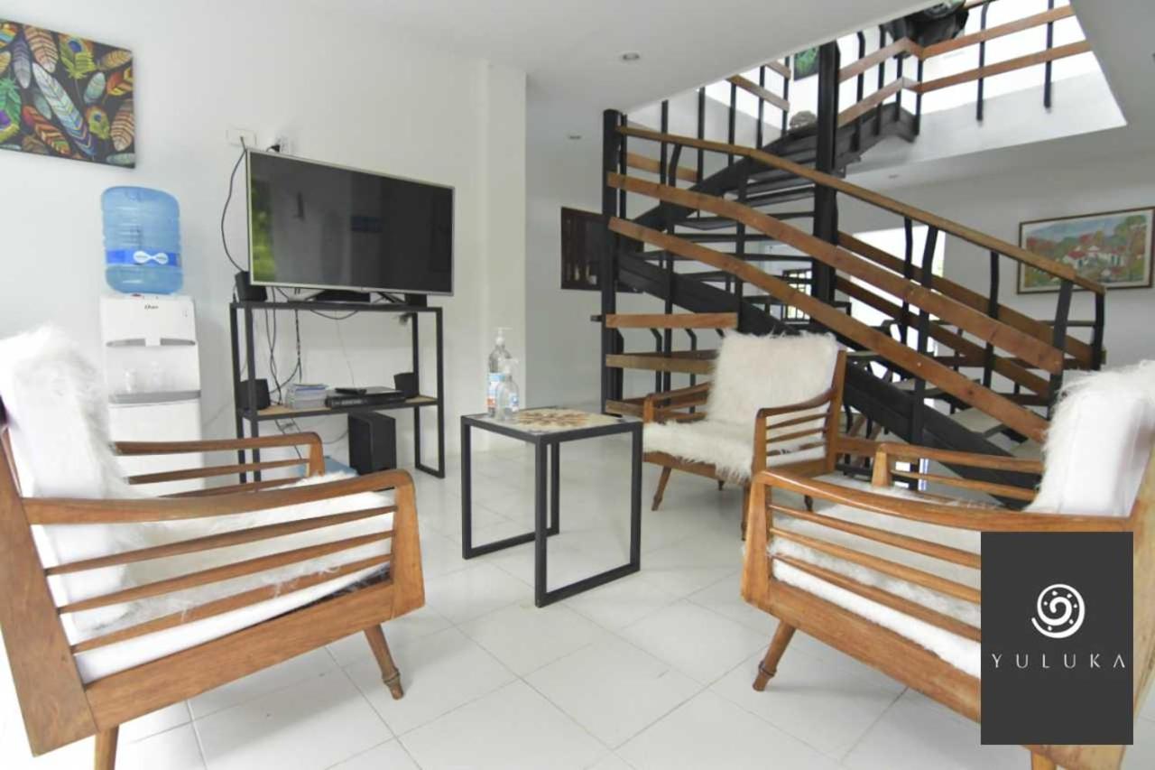 Yuluka Hostel Apulo Exteriér fotografie